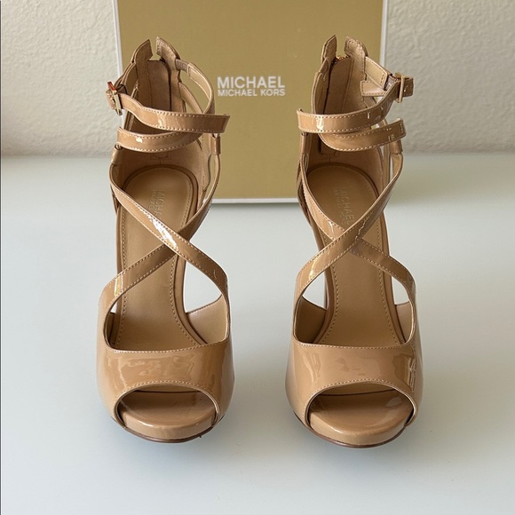 Michael Kors Catia Patent Leather Heeled Sandals - Picture 3 of 8